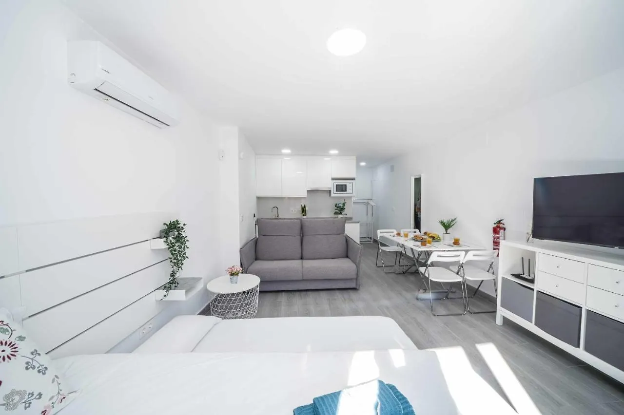 Apartamento Loft A frente a Playa Pedregalejo Málaga España